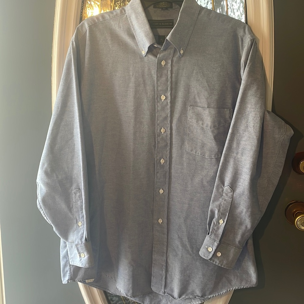 Croft & Barrow Men’s Button Down size 16.5 neck, 32/33 in blue